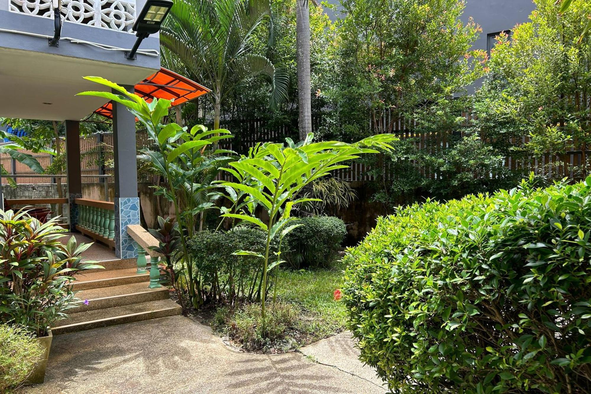 Me Mee Place & Tour Krabi Ao Nang Exterior photo